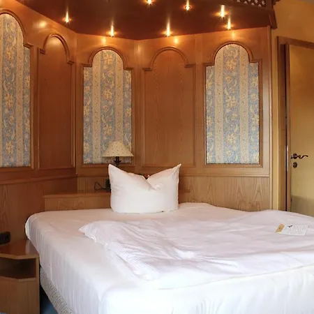 Spanischer Hof Hotel