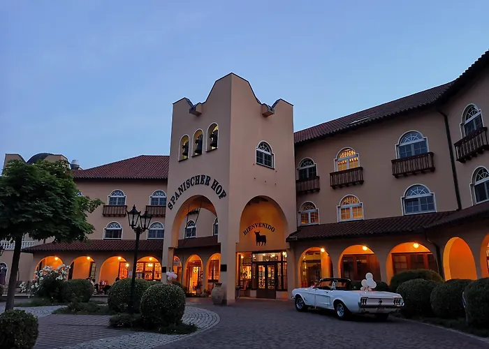 Spanischer Hof Hotel 4*